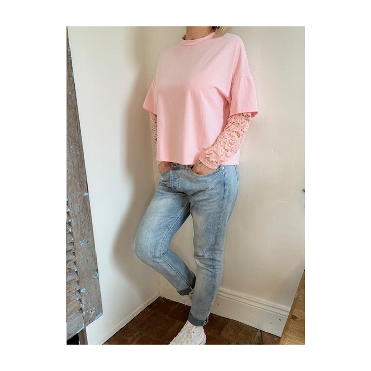T-shirt à manches dentelle rose - élégance Féminine