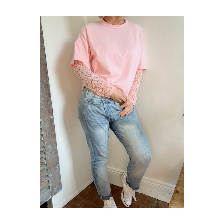 T-shirt à manches dentelle rose - élégance Féminine