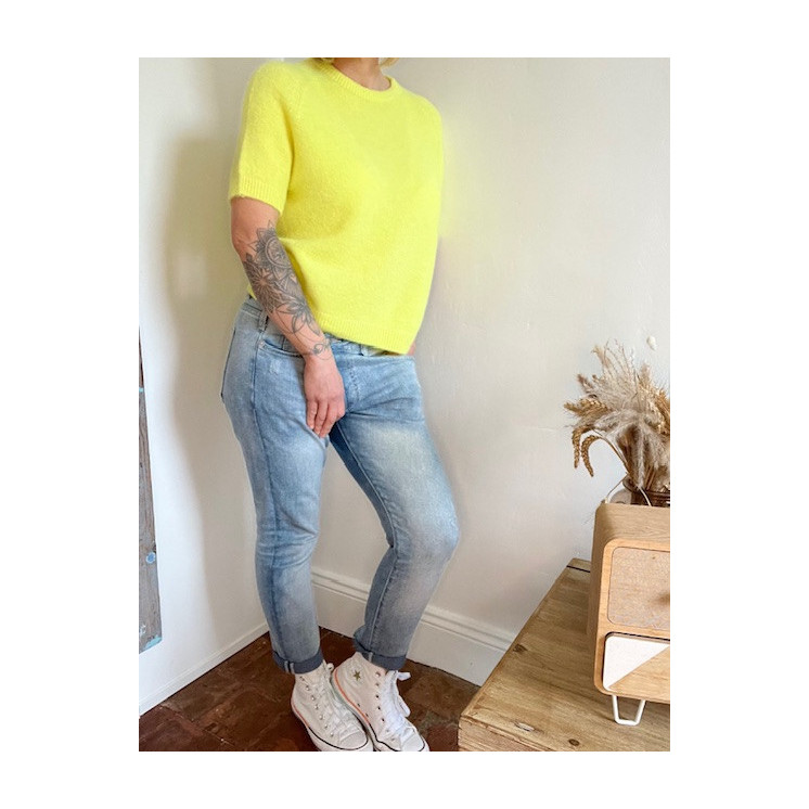 Pull à manches courtes jaune fluo en baby alpaga - mode tendance pour femme