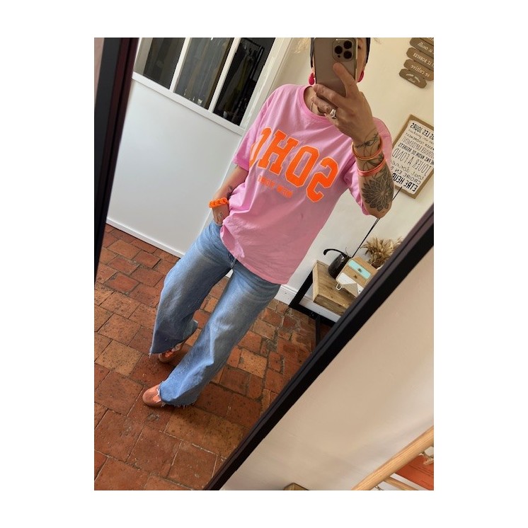T-shirt rose et écriture Orange