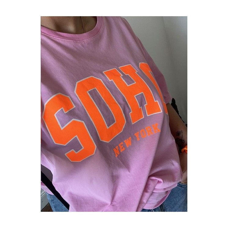 T-shirt rose et écriture Orange