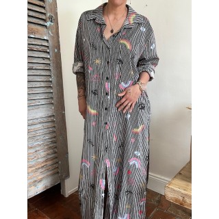 Robe chemise Noir à rayures et motif colorés , style kimono ou robe