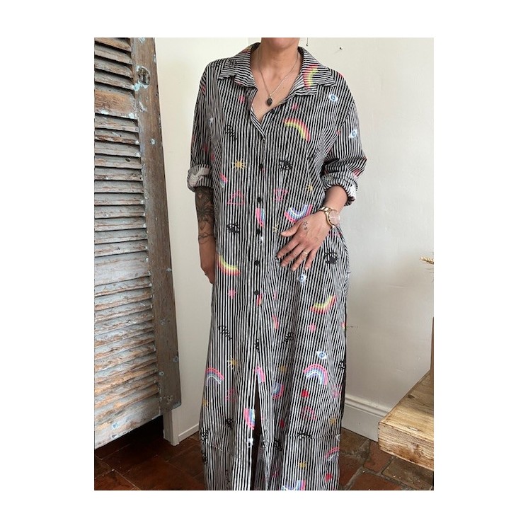 Robe chemise Noir à rayures et motif colorés , style kimono ou robe