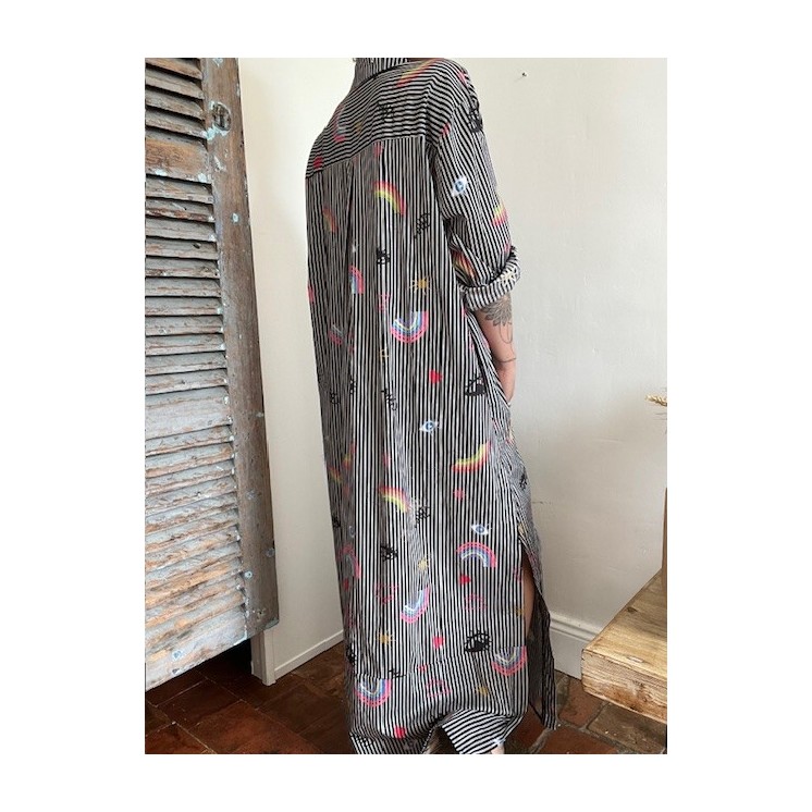 Robe chemise Noir à rayures et motif colorés , style kimono ou robe