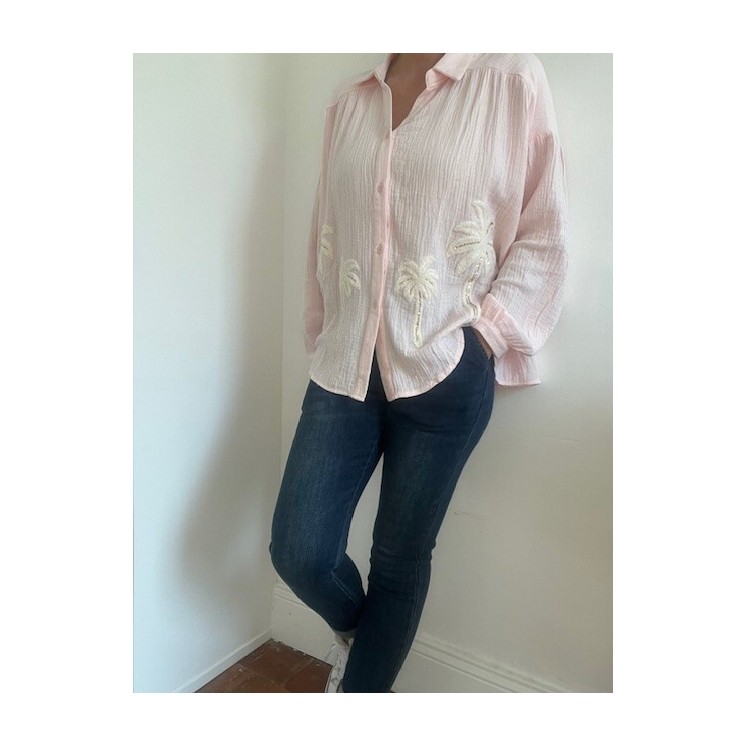 Chemise en gaze rose pastel
