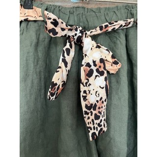 Short lin kaki femme -ceinture style foulard léopard tendance été