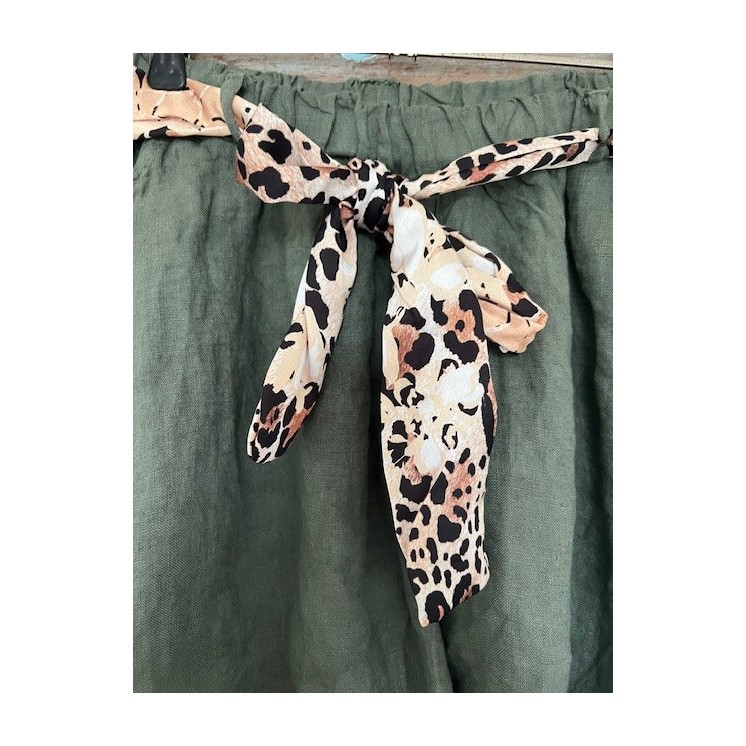 Short lin kaki femme -ceinture style foulard léopard tendance été