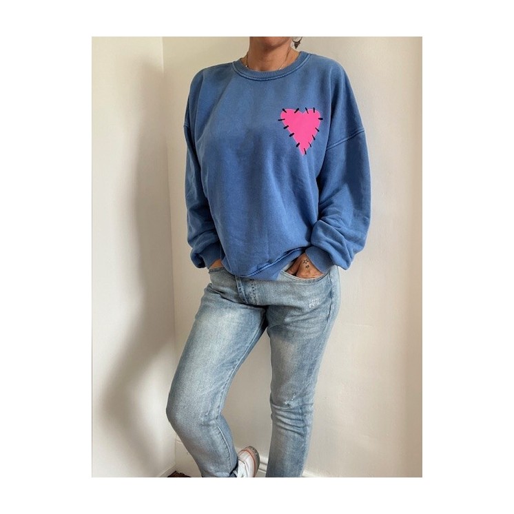 Sweat bleu femme -coeur rose fuchsia-pièce coup de coeur tendance