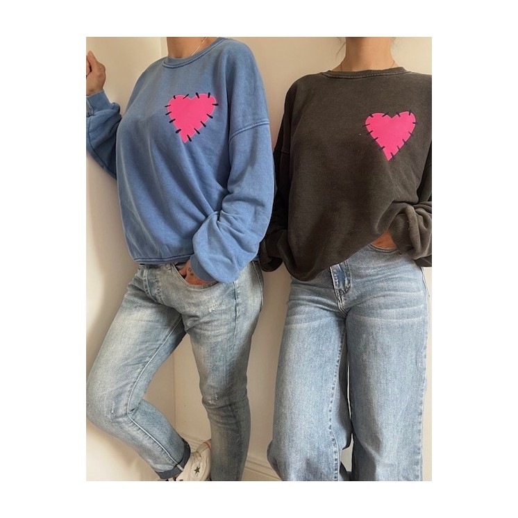 Sweat Noir Femme-Coeur rose fuchsia-pièce coup de coeur tendance