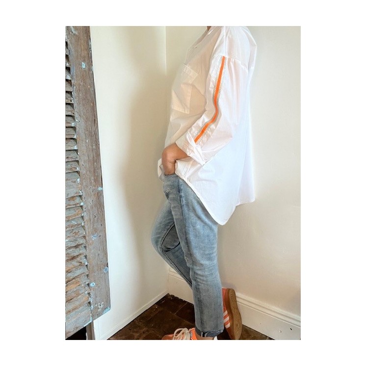Chemise BAYA blanche-bande orange et argent