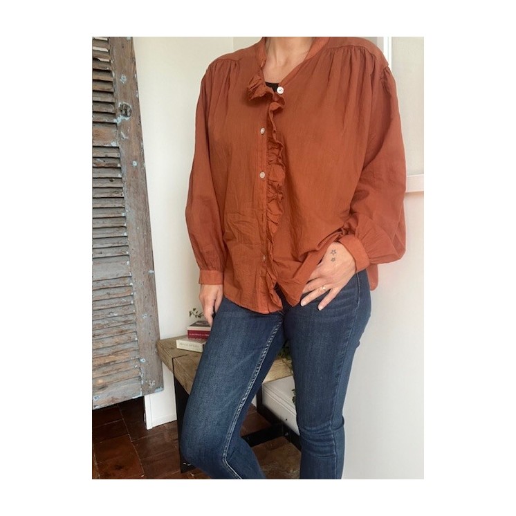 Chemise terracotta femme à volant-élégante et tendance