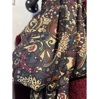 Foulard motif bandana , bordeaux, bleu beige et or -accessoire femme tendance