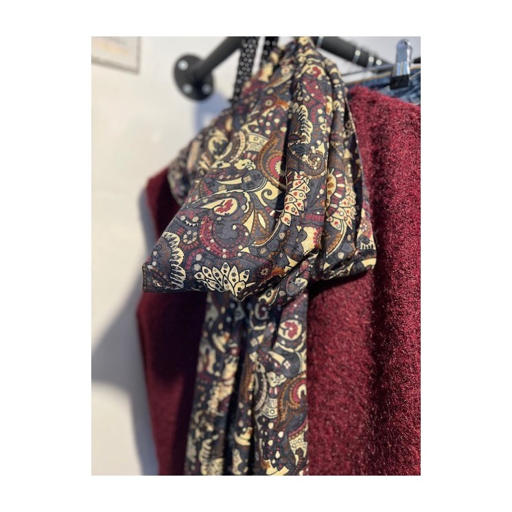 Foulard motif bandana , bordeaux, bleu beige et or -accessoire femme tendance