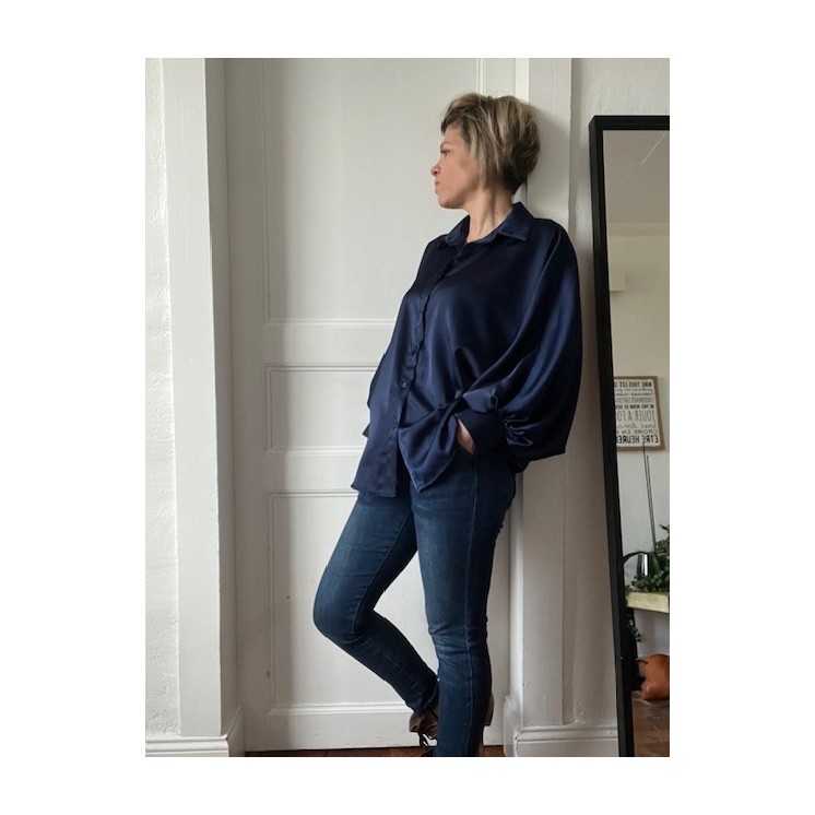 Chemise en viscose bleu marine -élégante et légère -nouveauté