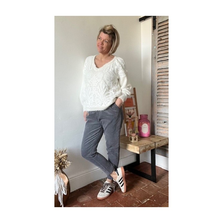 Pantalon velours Gris -confort et élégance