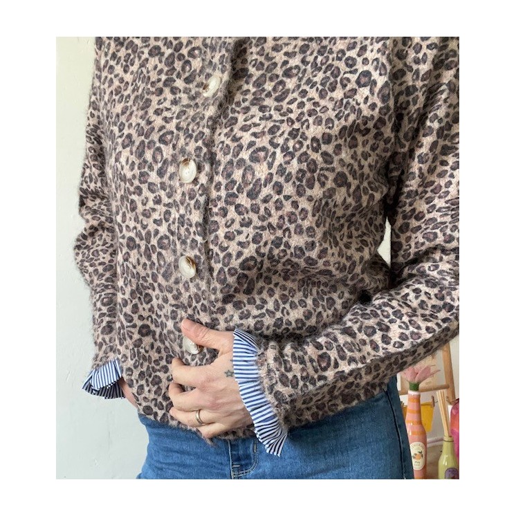 Gilet 2en1 léopard avec un col et manches façon  chemise -Chic et tendance