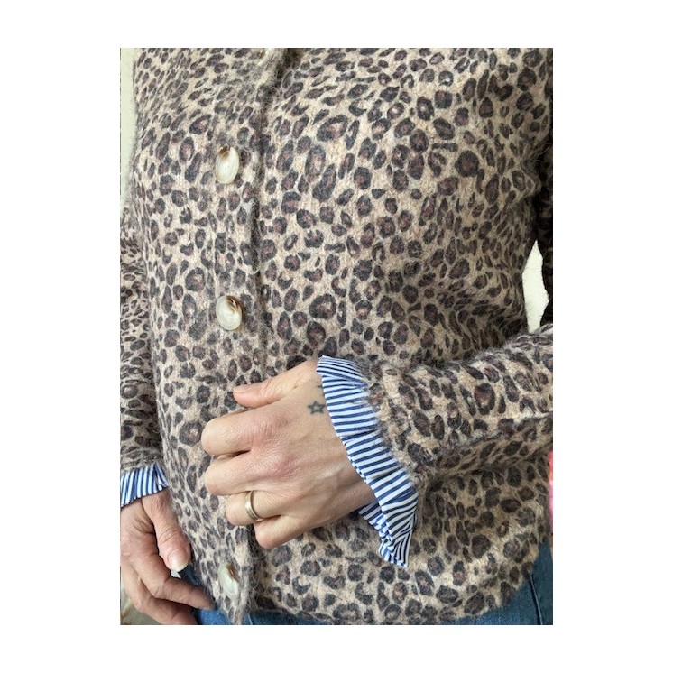 Gilet 2en1 léopard avec un col et manches façon  chemise -Chic et tendance