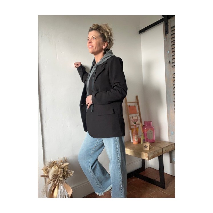 Blazer noir femme basique chic-veste intemporelle élégante
