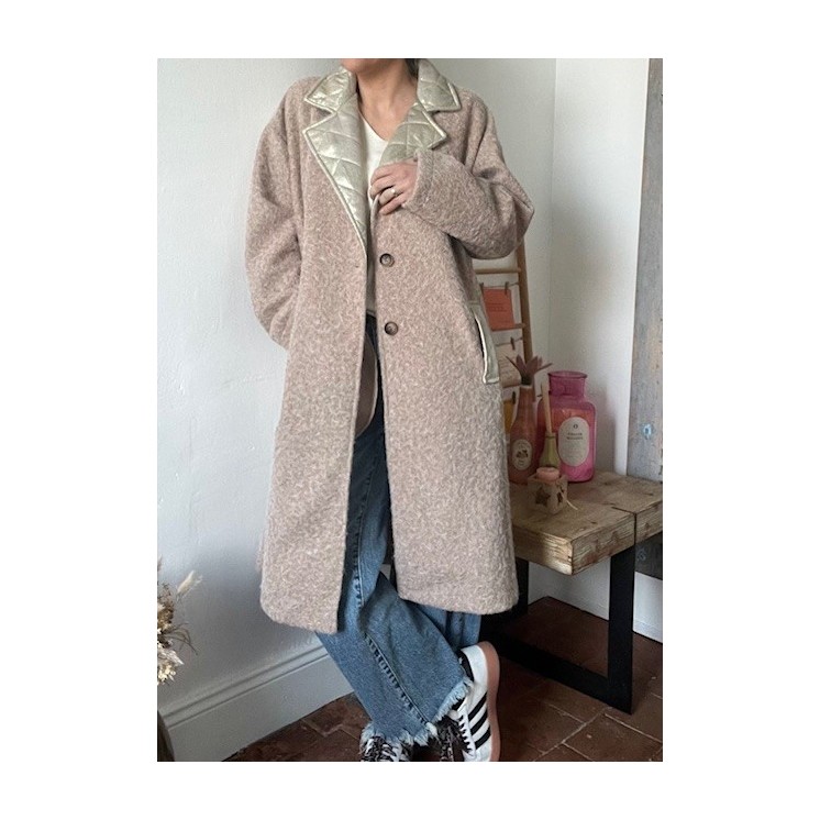 Manteau en laine bouillie camer col gold -élégance et confort
