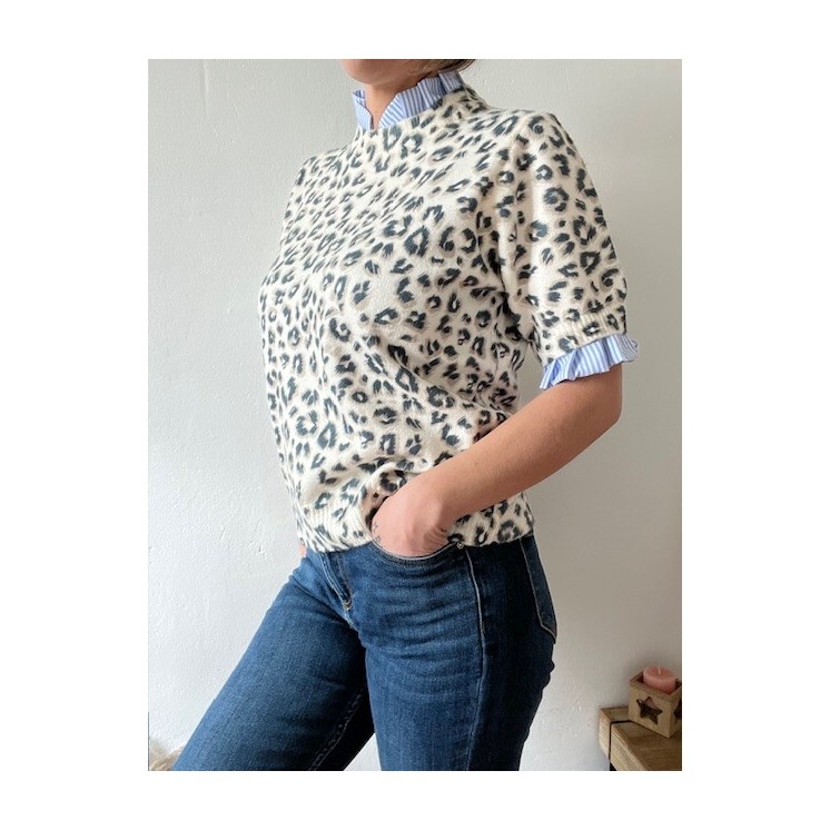 pull léopard clair manches courtes effet chemise -chic et élégant