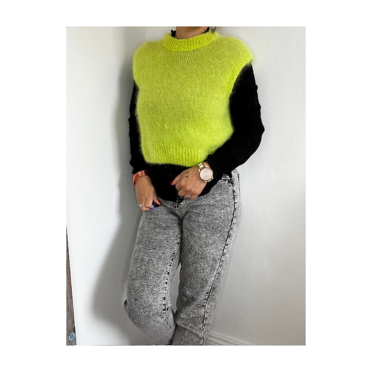 Pull sans manches en mohair vert -doux-léger et tendance